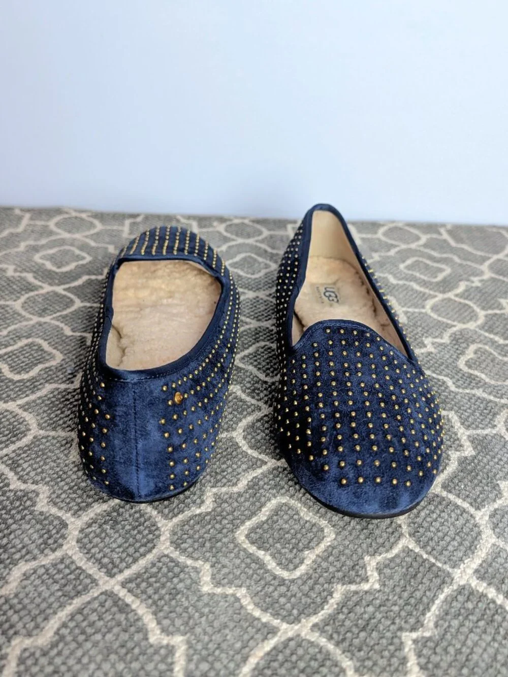 UGG Australia Sheep Fur Flat Shoes Sz 8